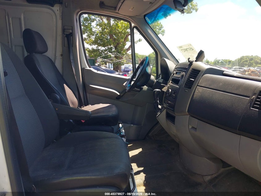 2012 Mercedes-benz Sprinter VIN WD3PE8CC8C5648269 IAAI salvage auction — NORMAL WEAR, Clear (New York), sold $775 on 2026-07-28 (photo 5)