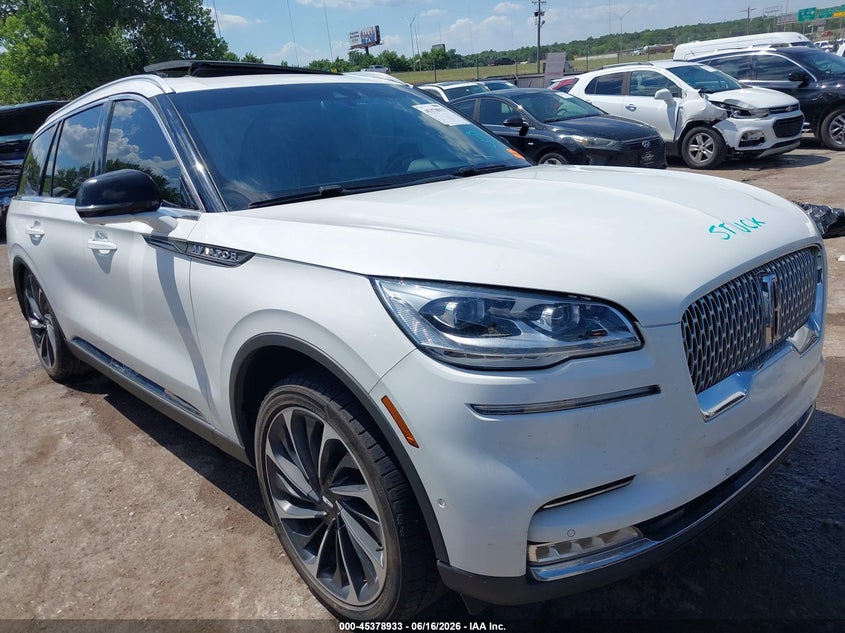 2022 Lincoln Aviator VIN 5LM5J7XC5NGL12043 — IAAI salvage auction photo