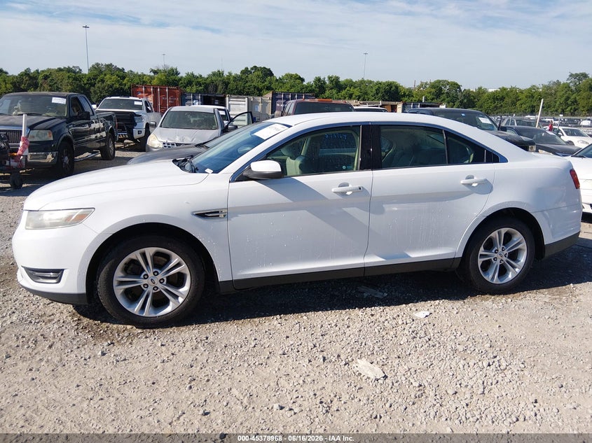 2013 Ford Taurus VIN 1FAHP2E80DG231685 IAAI salvage auction — NORMAL WEAR, Clear (Tennessee), sold $525 on 2026-07-09 (photo 6)
