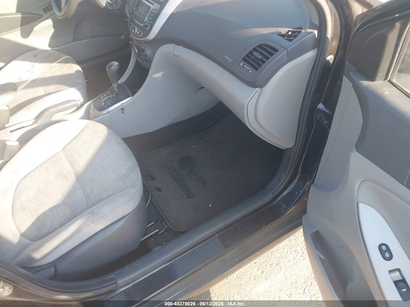 2016 Hyundai Accent VIN KMHCT4AEXGU076250 IAAI salvage auction — NORMAL WEAR, Clear (Kansas), sold $975 on 2026-07-22 (photo 5)