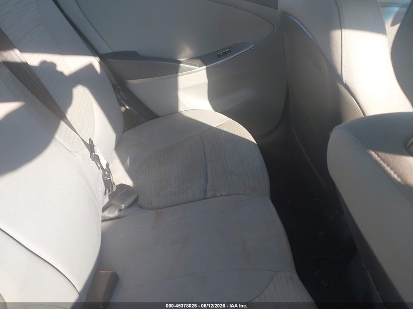 2016 Hyundai Accent VIN KMHCT4AEXGU076250 IAAI salvage auction — NORMAL WEAR, Clear (Kansas), sold $975 on 2026-07-22 (photo 8)