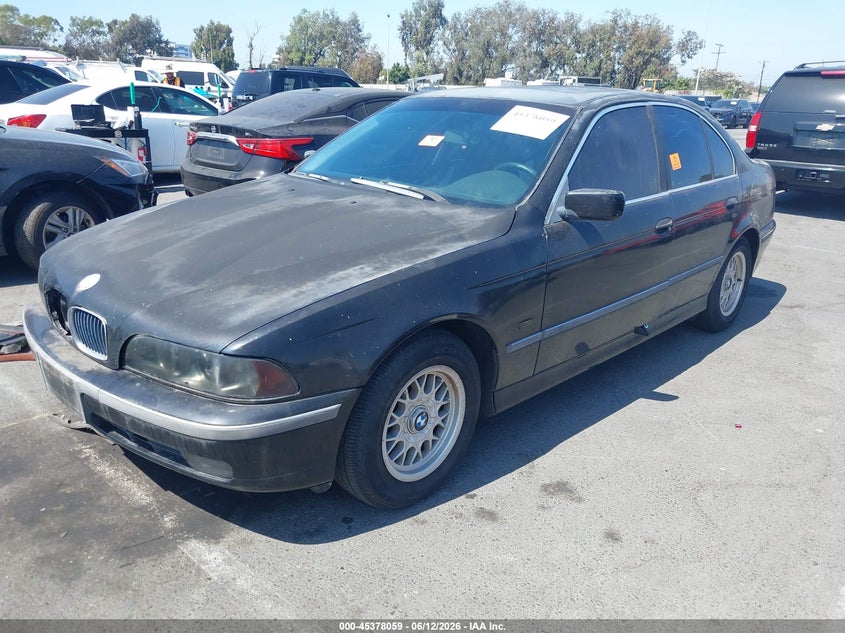 1998 BMW 5 series VIN WBADD6324WBW30913 IAAI salvage auction — NORMAL WEAR, Salvage (Texas), sold $200 on 2026-08-06 (photo 2)