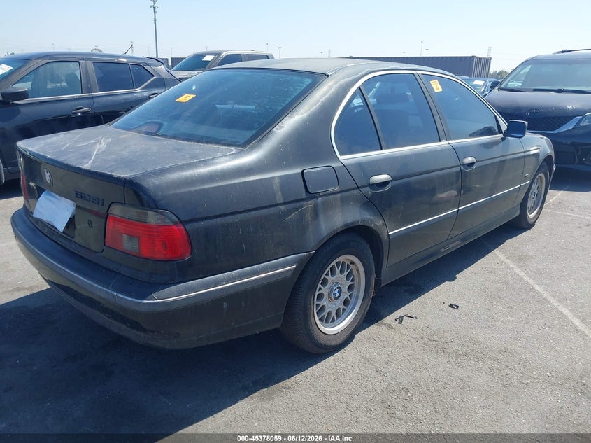 1998 BMW 5 series VIN WBADD6324WBW30913 IAAI salvage auction — NORMAL WEAR, Salvage (Texas), sold $200 on 2026-08-06 (photo 4)