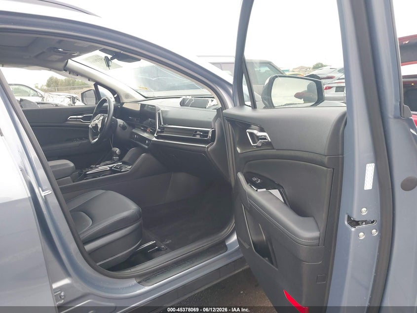 2025 Kia Sportage VIN 5XYK33DF9SG252584 IAAI salvage auction — LEFT FRONT, Salvage Title, sold $7,800 on 2026-07-21 (photo 5)