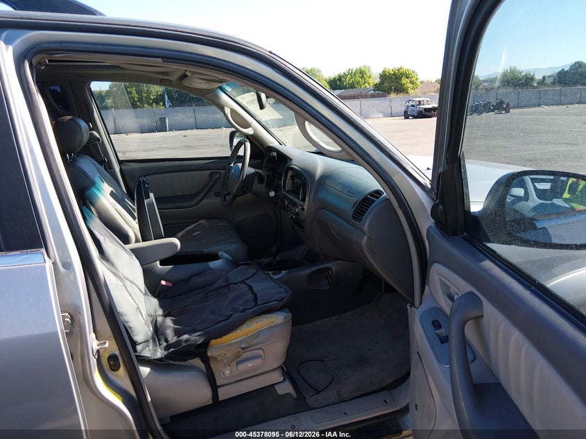 2003 Toyota Sequoia VIN 5TDBT48AX3S160411 IAAI salvage auction — NORMAL WEAR, Clear (Idaho), sold $700 on 2026-07-24 (photo 5)