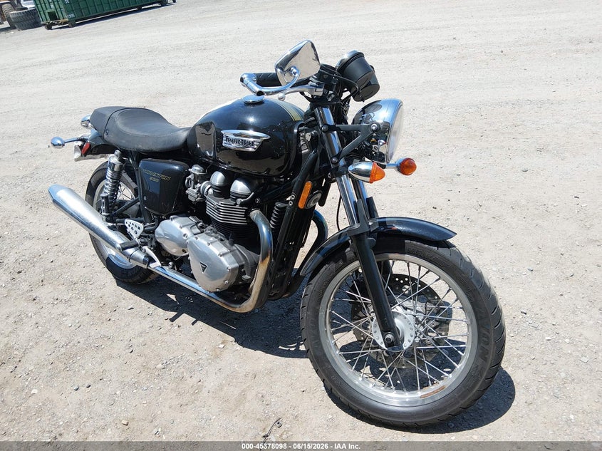 2013 Triumph motorcycle Thruxton VIN SMT920K18DT572978 IAAI salvage auction — SIDE, Salvage (California), sold $675 on 2026-07-14 (photo 1)