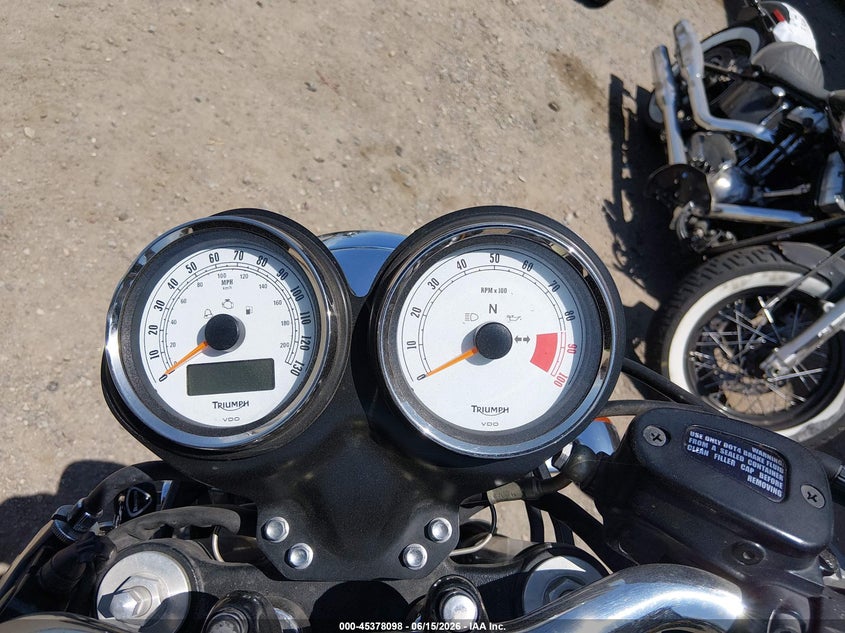 2013 Triumph motorcycle Thruxton VIN SMT920K18DT572978 IAAI salvage auction — SIDE, Salvage (California), sold $675 on 2026-07-14 (photo 7)