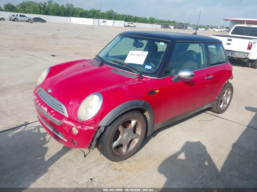2005 Mini Cooper VIN WMWRC33555TK62283 IAAI salvage auction — UNKNOWN, Salvage (Texas), sold $25 on 2026-07-10 (photo 2)