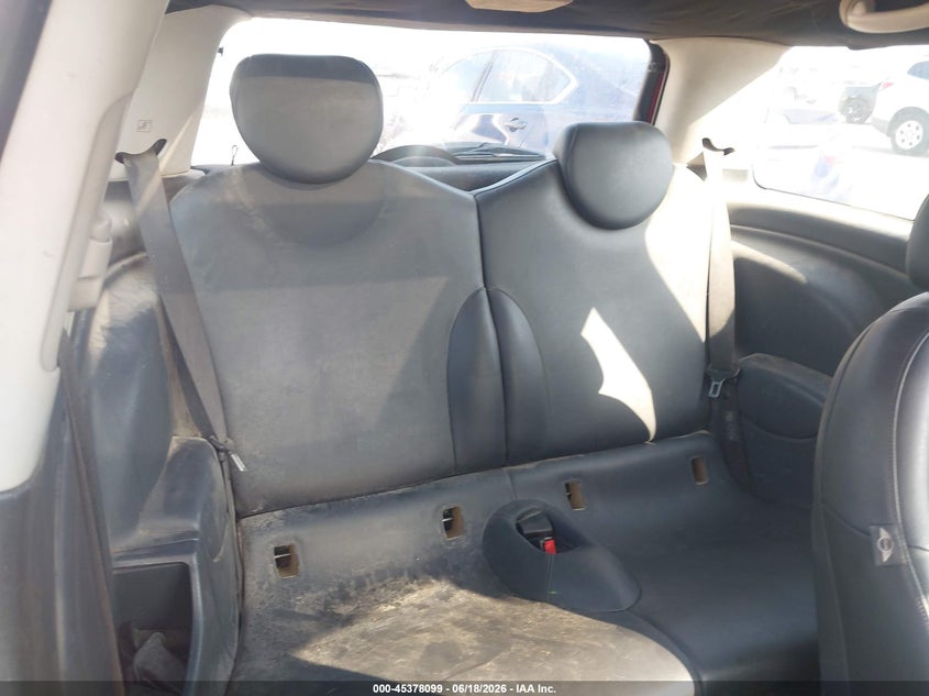 2005 Mini Cooper VIN WMWRC33555TK62283 IAAI salvage auction — UNKNOWN, Salvage (Texas), sold $25 on 2026-07-10 (photo 8)