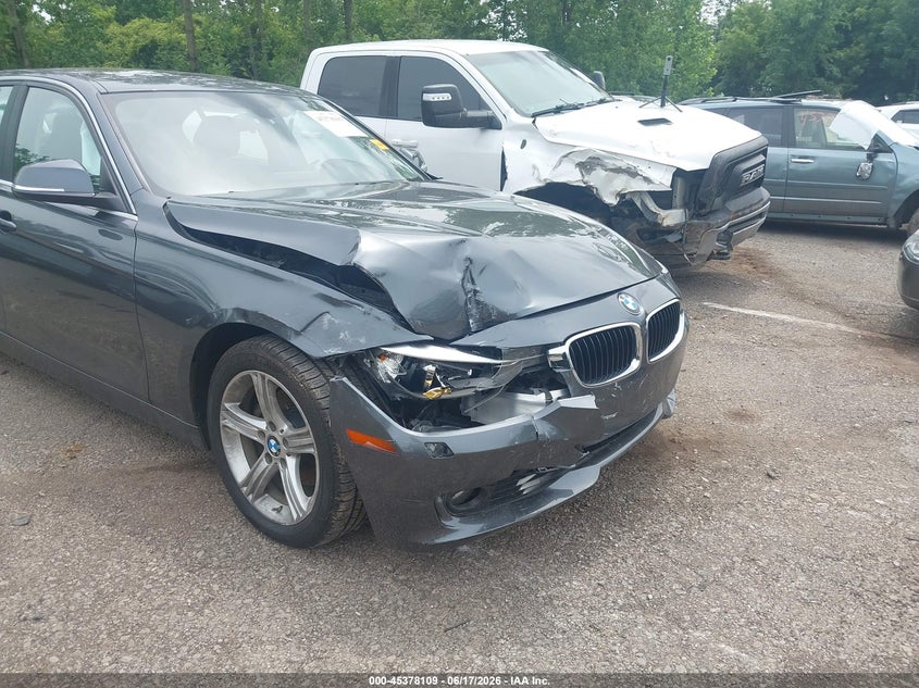 2015 BMW 3er VIN WBA3B3G52FNR85548 IAAI salvage auction — RIGHT FRONT, Salvage (Ohio), sold $775 on 2026-07-28 (photo 6)