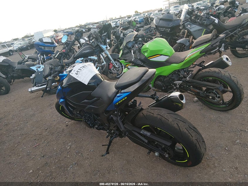 2022 Suzuki Gsx-s VIN JS1C533DXN7100193 IAAI salvage auction — FRONT END, Salvage (Arizona), sold $2,250 on 2026-07-08 (photo 3)
