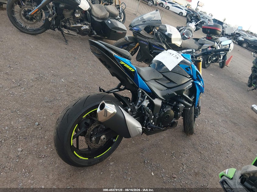 2022 Suzuki Gsx-s VIN JS1C533DXN7100193 IAAI salvage auction — FRONT END, Salvage (Arizona), sold $2,250 on 2026-07-08 (photo 4)
