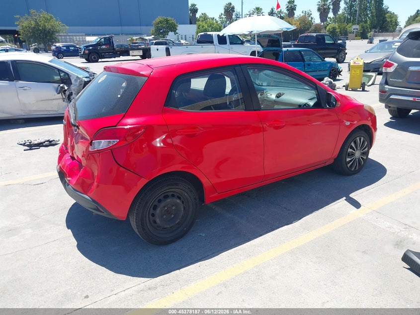 2014 Mazda 2 VIN JM1DE1KZ7E0171677 IAAI salvage auction — REAR END, Salvage (California), sold $1,375 on 2026-07-06 (photo 4)
