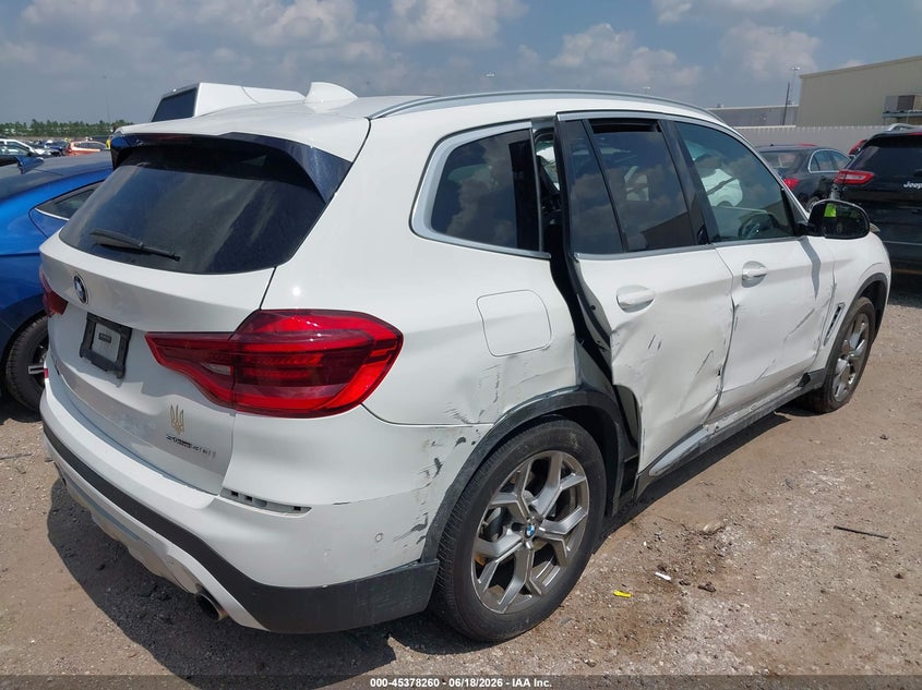 2020 BMW X3 VIN 5UXTY3C06L9C60696 IAAI salvage auction — SIDE, Salvage (Texas), sold $6,250 on 2026-07-16 (photo 4)