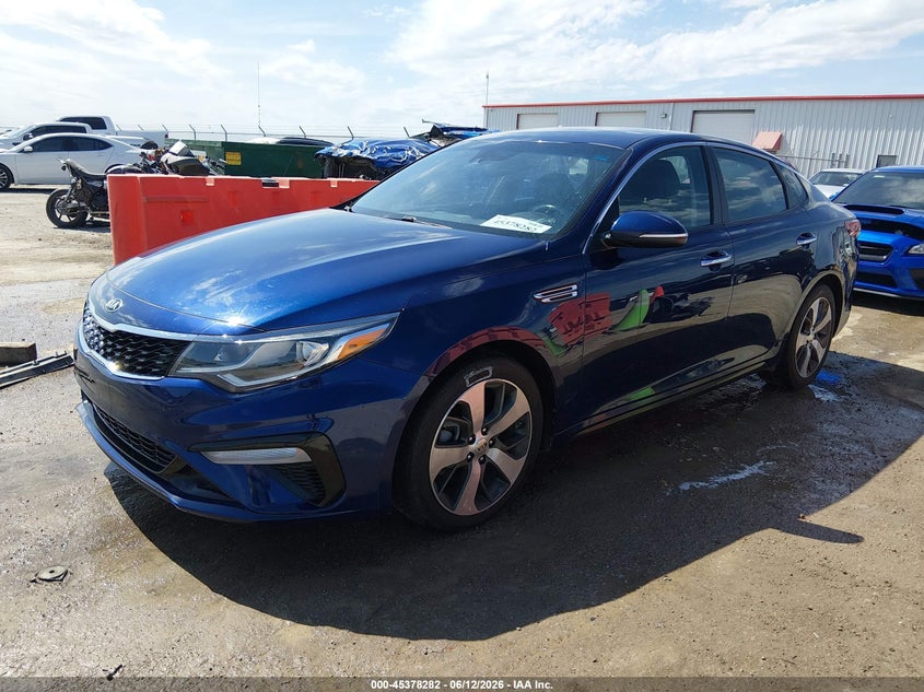 2020 Kia Optima VIN 5XXGT4L31LG404947 IAAI salvage auction — SIDE, Salvage Title, sold $25 on 2026-07-31 (photo 2)