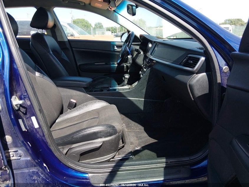 2020 Kia Optima VIN 5XXGT4L31LG404947 IAAI salvage auction — SIDE, Salvage Title, sold $25 on 2026-07-31 (photo 5)