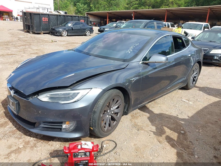 2017 Tesla Model s VIN 5YJSA1E28HF229576 IAAI salvage auction — NORMAL WEAR, Clear (Alabama), sold $6,300 on 2026-07-08 (photo 2)