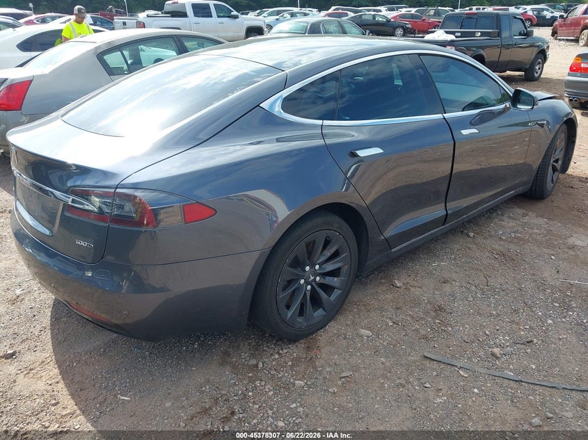2017 Tesla Model s VIN 5YJSA1E28HF229576 IAAI salvage auction — NORMAL WEAR, Clear (Alabama), sold $6,300 on 2026-07-08 (photo 4)