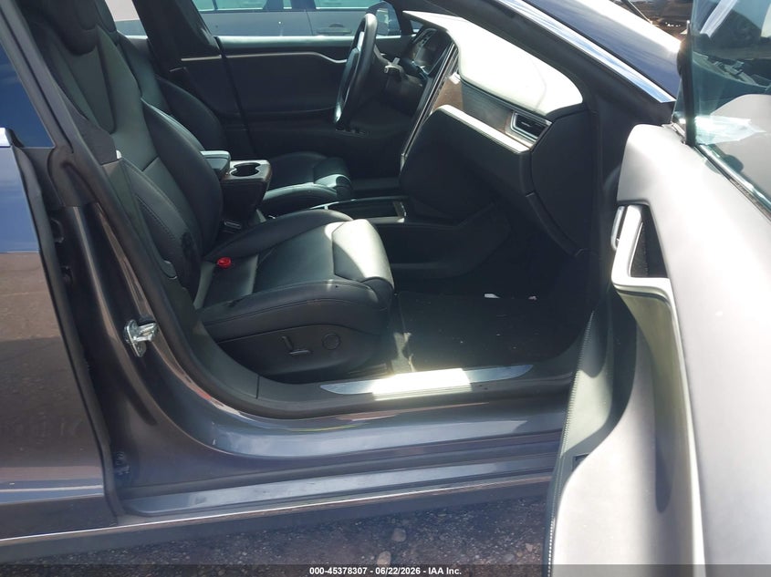 2017 Tesla Model s VIN 5YJSA1E28HF229576 IAAI salvage auction — NORMAL WEAR, Clear (Alabama), sold $6,300 on 2026-07-08 (photo 5)