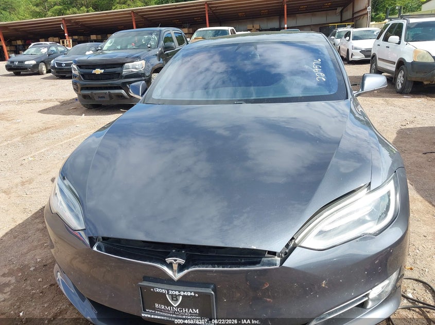 2017 Tesla Model s VIN 5YJSA1E28HF229576 IAAI salvage auction — NORMAL WEAR, Clear (Alabama), sold $6,300 on 2026-07-08 (photo 6)