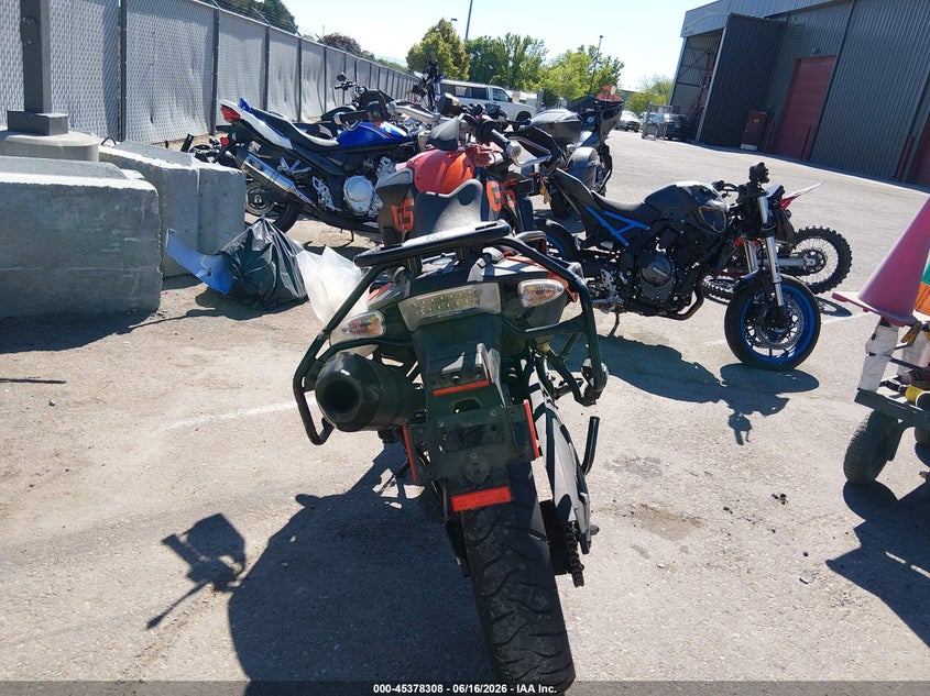 2010 BMW F 800 VIN WB1022905AZU02020 IAAI salvage auction — FRONT END, Salvage (Idaho), sold $350 on 2026-07-31 (photo 6)