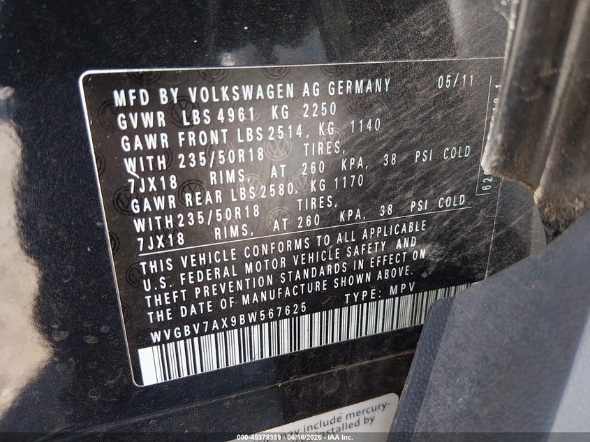 2011 Volkswagen Tiguan VIN WVGBV7AX9BW567625 IAAI salvage auction — NORMAL WEAR, Clear (Washington), sold $375 on 2026-07-22 (photo 9)