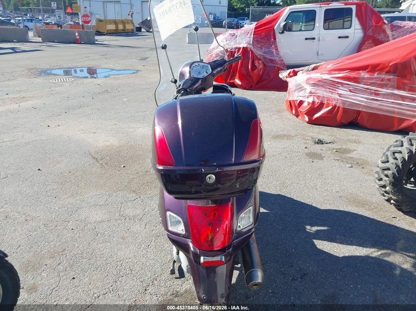 2007 Vespa Granturismo VIN ZAPM319K175008266 IAAI salvage auction — FRONT END, Mv-907A (New York), sold $25 on 2026-07-22 (photo 6)