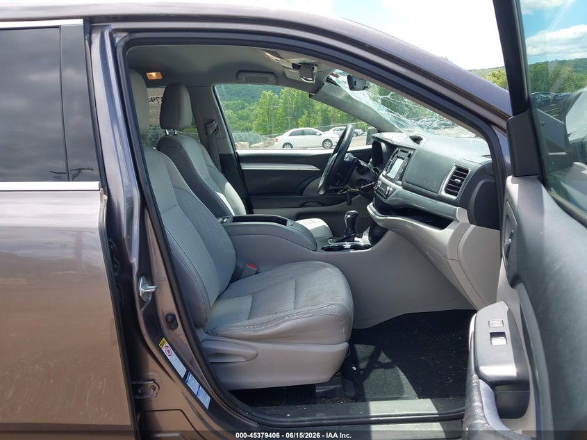 2015 Toyota Highlander VIN 5TDBKRFH9FS146570 IAAI salvage auction — LEFT FRONT, Salvage (New Jersey), sold $6,100 on 2026-07-16 (photo 5)