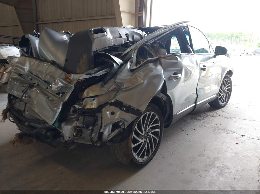 2020 Lincoln Nautilus VIN 2LMPJ8KP2LBL24655 IAAI salvage auction — ROLLOVER, Non-Repairable (Tennessee), sold $350 on 2026-07-10 (photo 4)