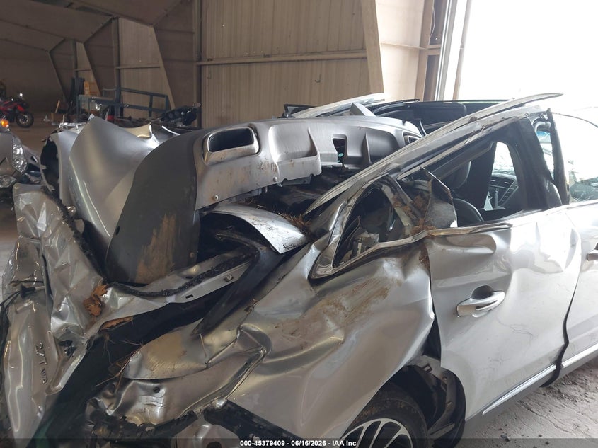 2020 Lincoln Nautilus VIN 2LMPJ8KP2LBL24655 IAAI salvage auction — ROLLOVER, Non-Repairable (Tennessee), sold $350 on 2026-07-10 (photo 6)