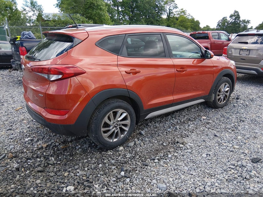 2017 Hyundai Tucson VIN KM8J3CA4XHU477727 IAAI salvage auction — SIDE, Salvage (West Virginia), sold $3,450 on 2026-07-29 (photo 4)