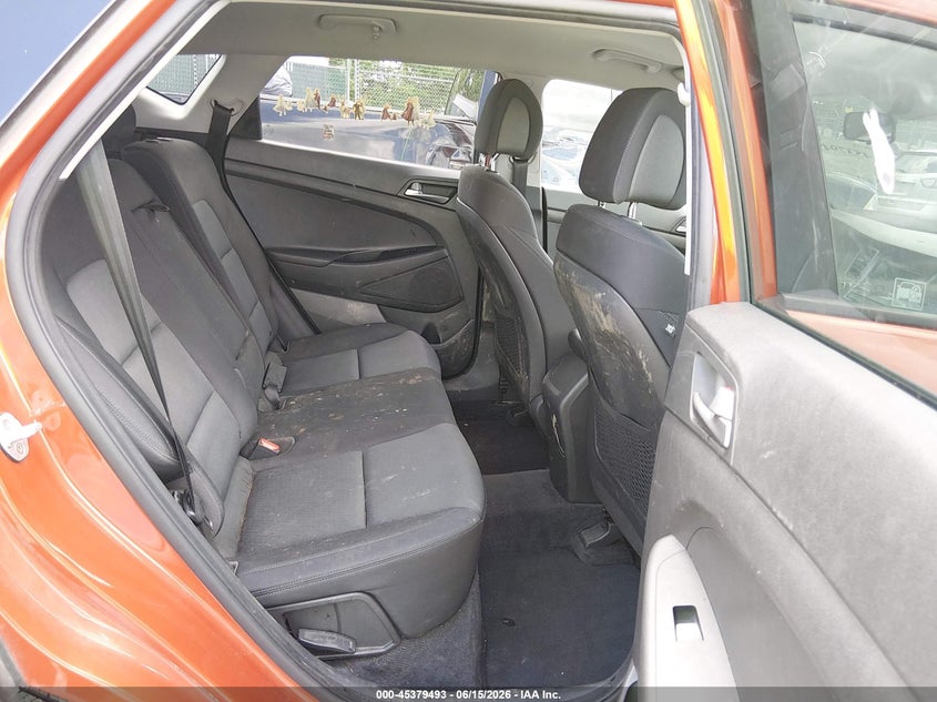2017 Hyundai Tucson VIN KM8J3CA4XHU477727 IAAI salvage auction — SIDE, Salvage (West Virginia), sold $3,450 on 2026-07-29 (photo 8)