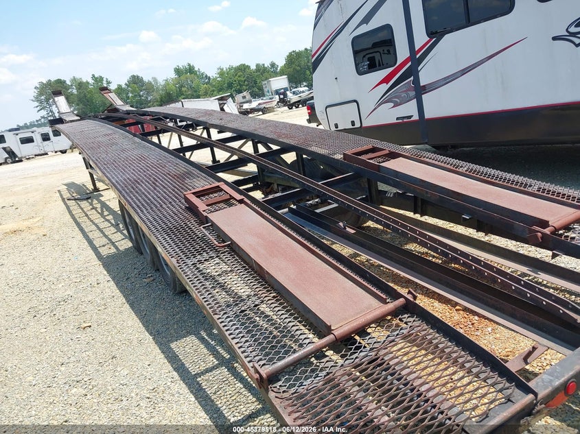2015 Kaufman trailers Trailer VIN 5VGFW5039FL005545 IAAI salvage auction — UNKNOWN, Clear (North Carolina), sold $2,000 on 2026-07-29 (photo 3)