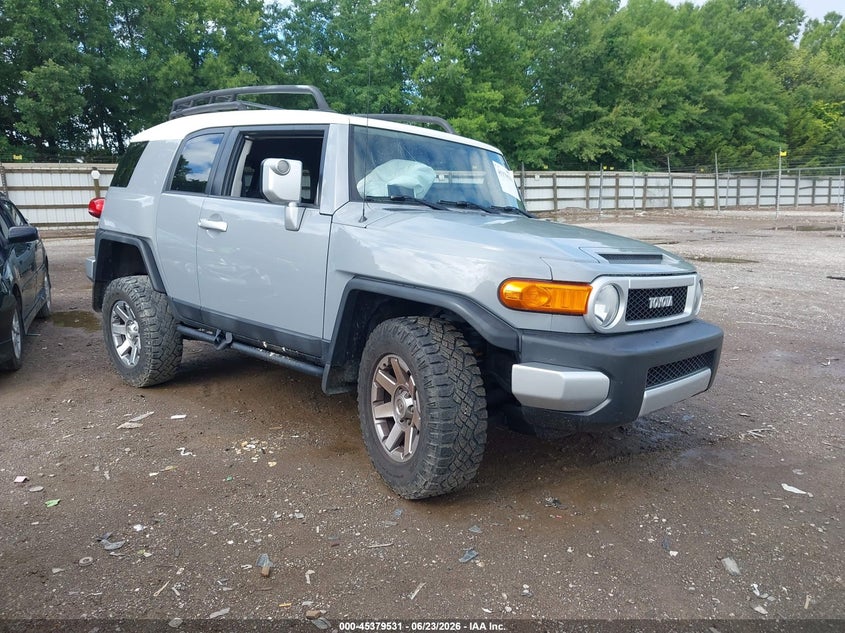 2014 Toyota Fj cruiser VIN JTEBU4BF7EK206414 IAAI salvage auction — SIDE, Salvage (Tennessee), sold $10,100 on 2026-07-10 (photo 1)