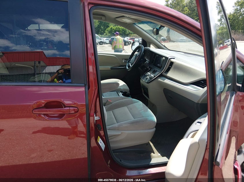 2015 Toyota Sienna VIN 5TDKK3DC4FS661240 IAAI salvage auction — FRONT END, Salvage - Greater Than 75% (Maryland), sold $2,000 on 2026-07-16 (photo 5)