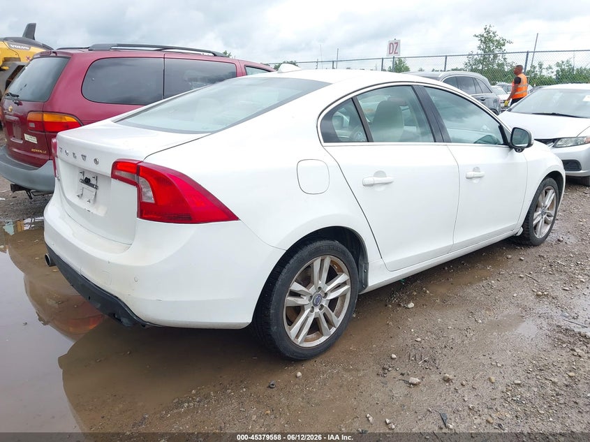 2013 Volvo S60 VIN YV1612FS8D1216314 IAAI salvage auction — NORMAL WEAR, Original (Ohio), sold $600 on 2026-07-23 (photo 4)