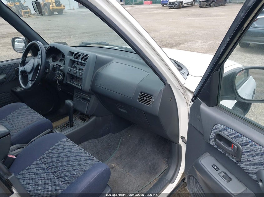 1998 Toyota Rav4 VIN JT3HP10V3W0160628 IAAI salvage auction — NORMAL WEAR, Clear (Pennsylvania), sold $2,150 on 2026-07-31 (photo 5)