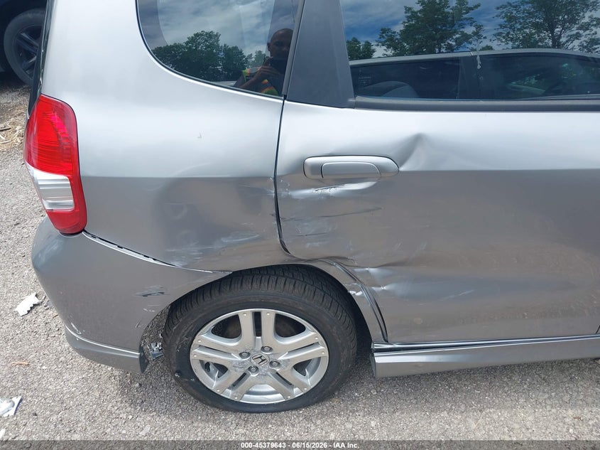 2007 Honda Fit VIN JHMGD38617S031073 IAAI salvage auction — RIGHT SIDE, Salvage (Ohio), sold $1,025 on 2026-07-14 (photo 6)