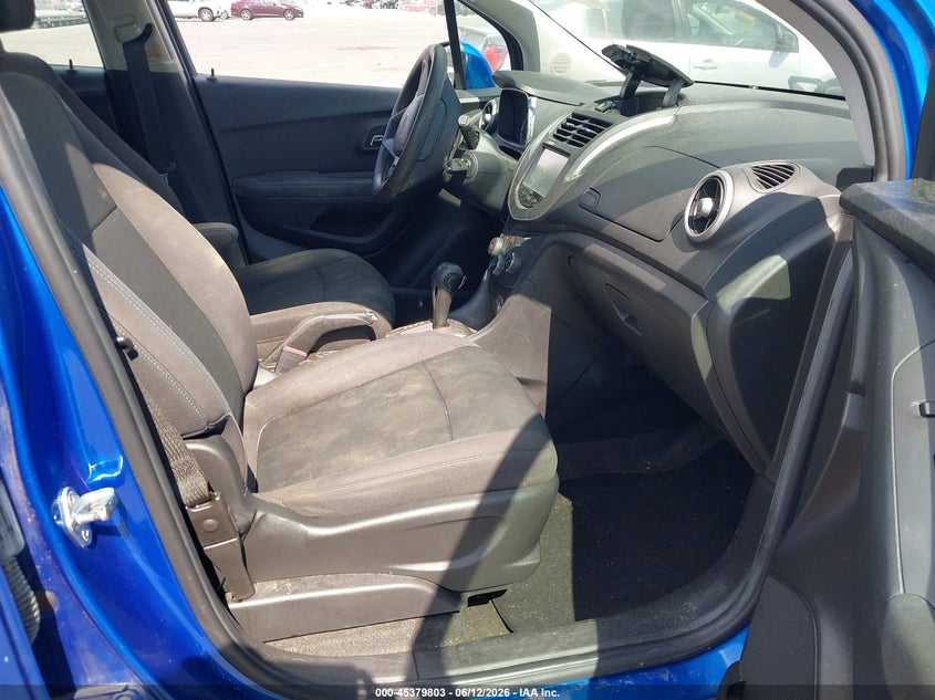 2016 Chevrolet Trax VIN KL7CJKSB8GB702079 IAAI salvage auction — NORMAL WEAR, Salvage Title, sold $325 on 2026-07-29 (photo 5)
