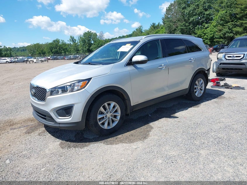 2017 Kia Sorento VIN 5XYPGDA31HG298655 IAAI salvage auction — REAR END, Salvage (Ohio), sold $2,500 on 2026-07-06 (photo 2)