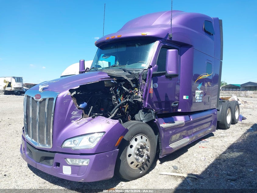 2022 Peterbilt 579 VIN 1XPBDP9X5ND707969 IAAI salvage auction — FRONT END, Clear (Pennsylvania), sold $10,200 on 2026-08-19 (photo 2)