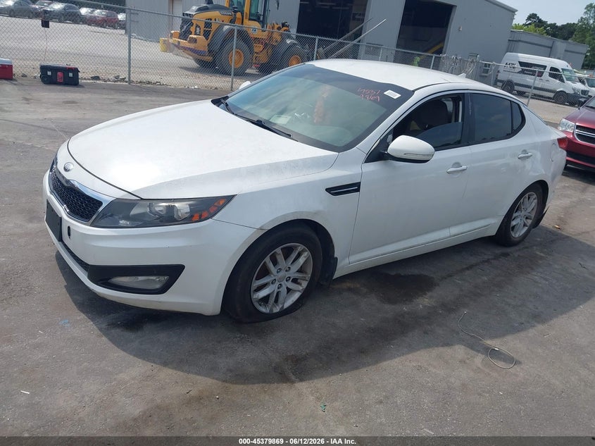 2013 Kia Optima VIN KNAGM4A79D5438141 IAAI salvage auction — NORMAL WEAR, Clear (Georgia), sold $300 on 2026-07-29 (photo 2)