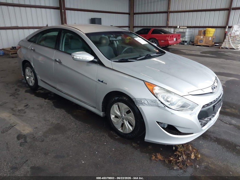 2015 Hyundai Sonata hybrid VIN KMHEC4A4XFA128637 IAAI salvage auction — NORMAL WEAR, Clear (Mississippi), sold $425 on 2026-07-28 (photo 1)