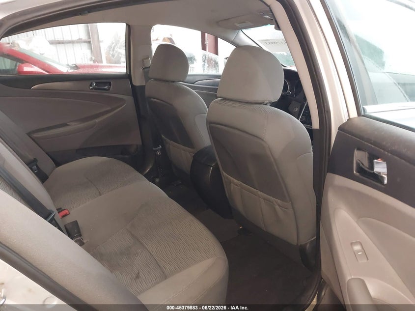 2015 Hyundai Sonata hybrid VIN KMHEC4A4XFA128637 IAAI salvage auction — NORMAL WEAR, Clear (Mississippi), sold $425 on 2026-07-28 (photo 8)
