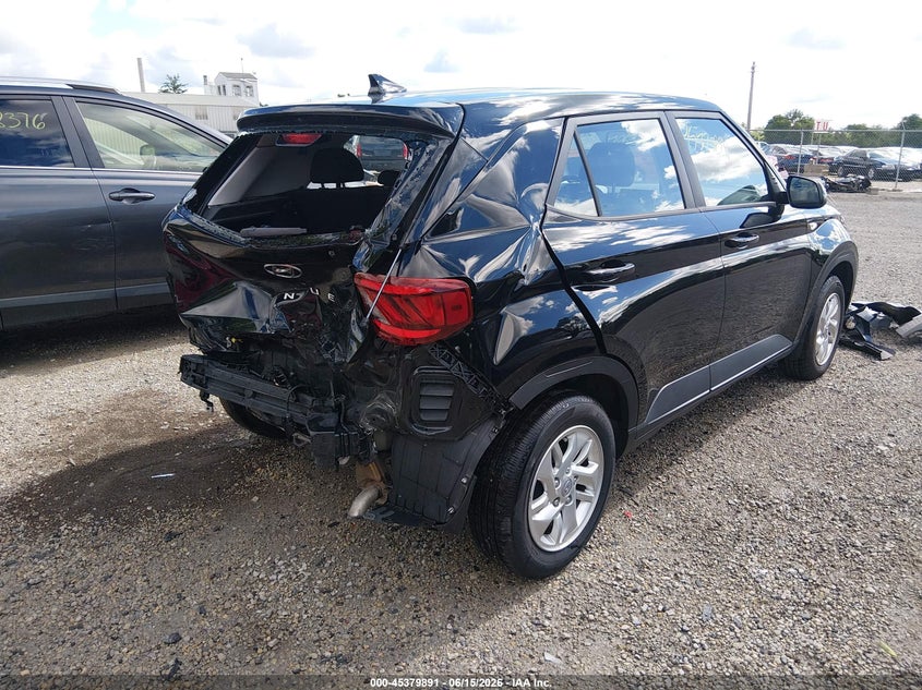 2022 Hyundai Venue VIN KMHRB8A37NU198452 IAAI salvage auction — REAR END, Salvage (Ohio), sold $1,725 on 2026-07-21 (photo 4)