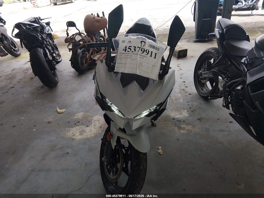 2025 Kawasaki Ninja VIN ML5EXGH17SDA56727 IAAI salvage auction — FRONT END, Salvage (Louisiana), sold $925 on 2026-07-28 (photo 5)