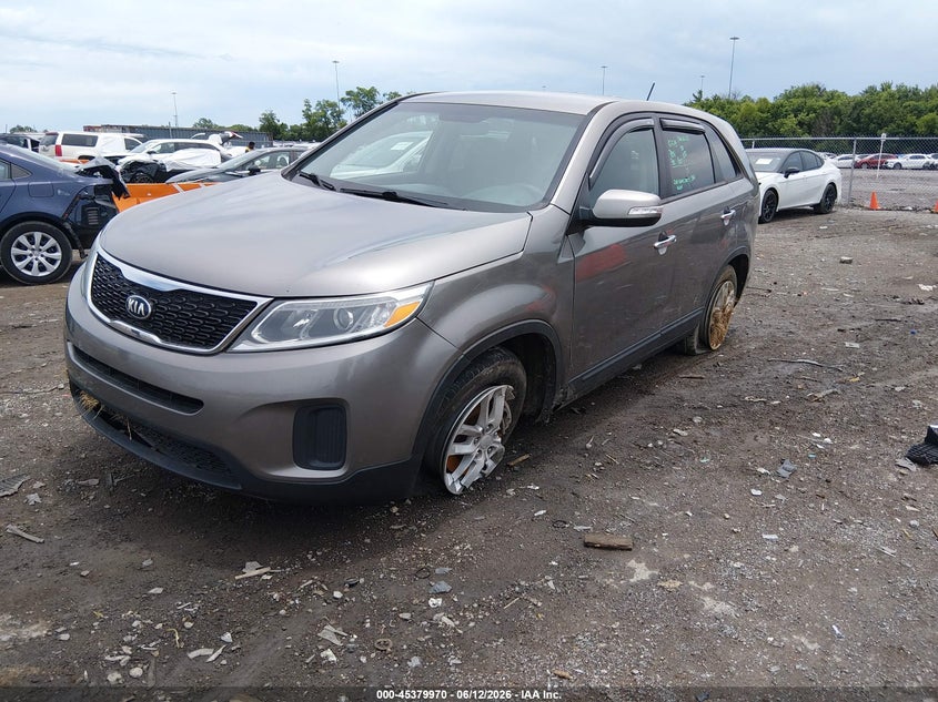 2015 Kia Sorento VIN 5XYKT3A61FG626468 IAAI salvage auction — SUSPENSION, Clear (Tennessee), sold $900 on 2026-07-16 (photo 2)