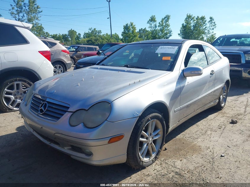 2002 Mercedes-benz C class VIN WDBRN47J52A303236 IAAI salvage auction — NORMAL WEAR, Original (Ohio), sold $325 on 2026-07-07 (photo 2)
