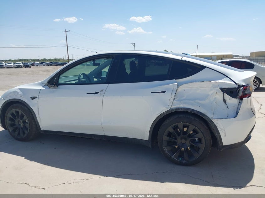 2021 Tesla Model y VIN 5YJYGDEE4MF303722 IAAI salvage auction — SIDE, Clear (Montana), sold $11,850 on 2026-07-16 (photo 6)