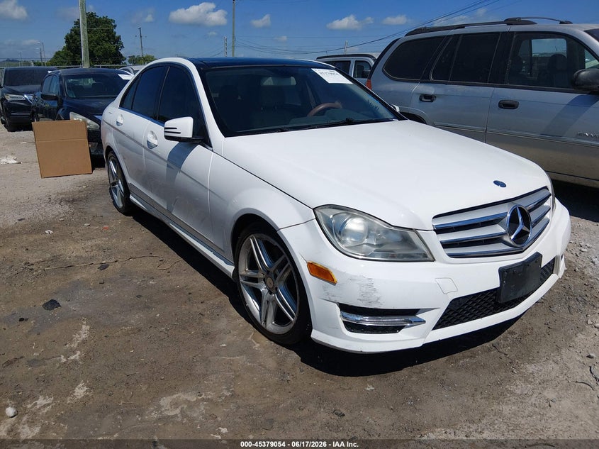 2013 Mercedes-benz C class VIN WDDGF8AB2DG070873 IAAI salvage auction — NORMAL WEAR, Clear (Tennessee), sold $2,675 on 2026-07-16 (photo 1)